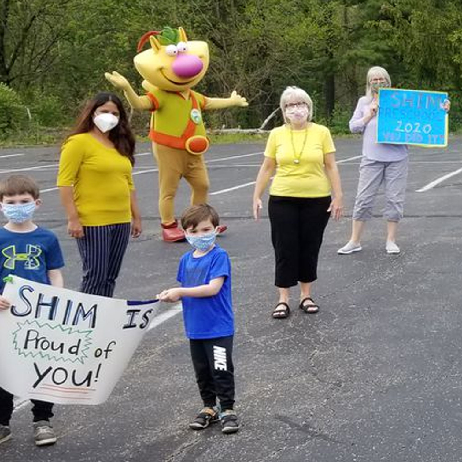 Parade-Featured Parade celebrates kids before summer vacation