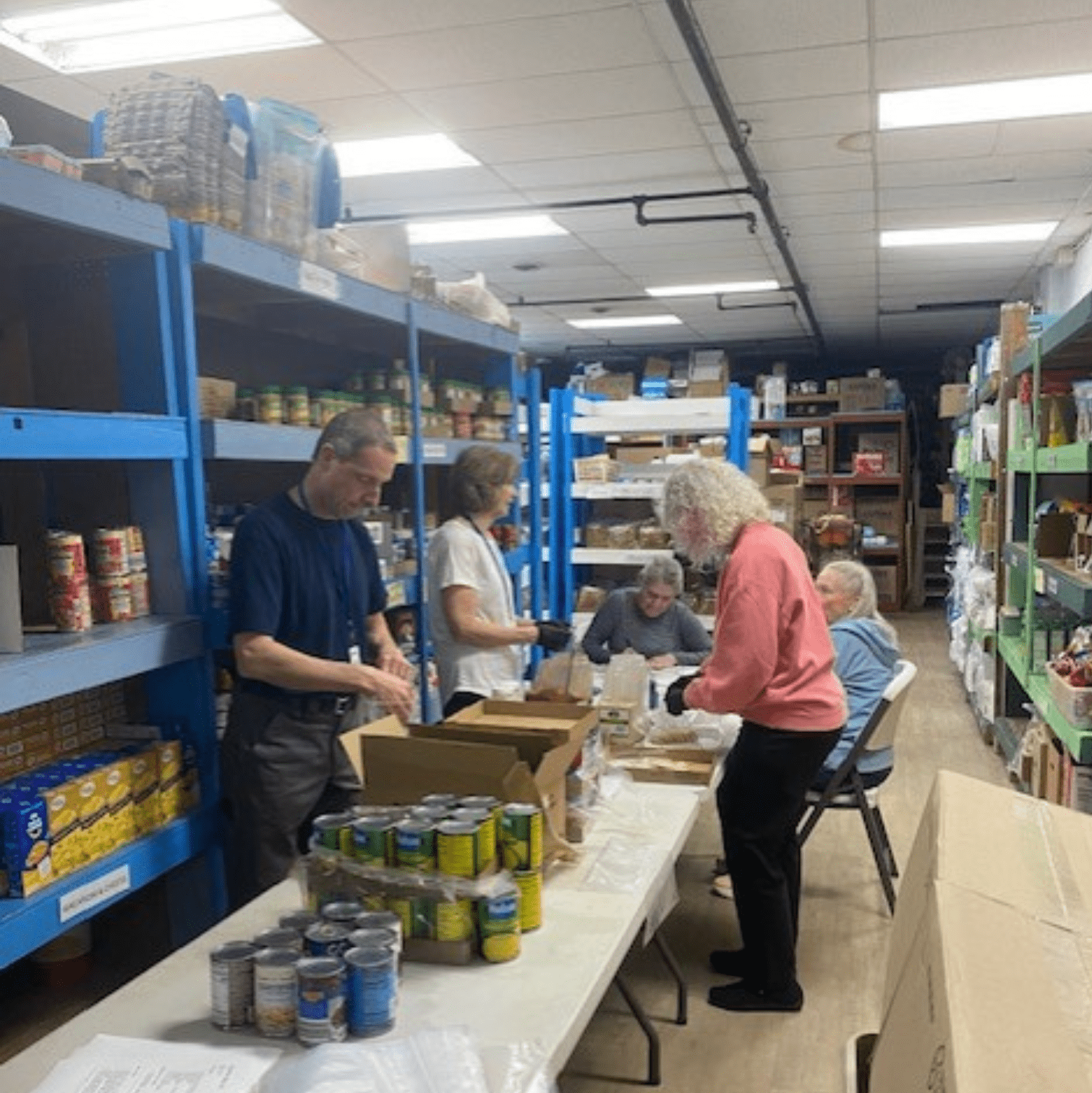 Nutrition class volunteers- meal kit prep Nutrition class volunteers- meal kit prep
