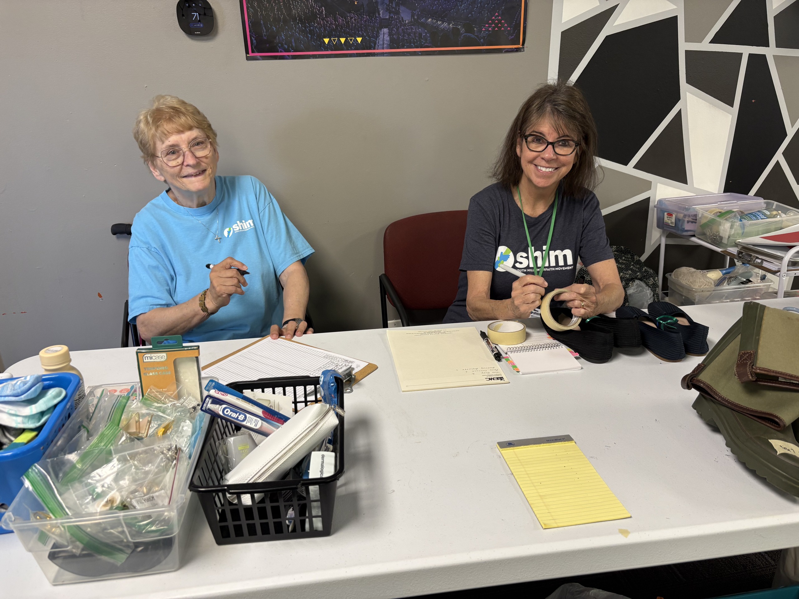 Clothing closet volunteers Clothing closet volunteers